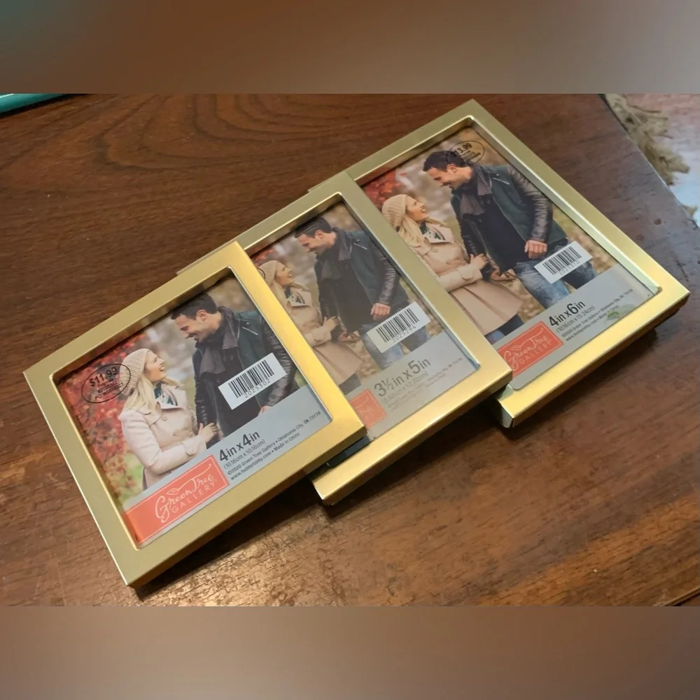 3 Picture Frames